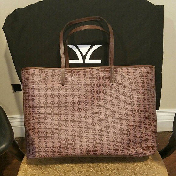 LeVian Repeating Logo Chocolate Brown Tote Large - Picture 2 of 7